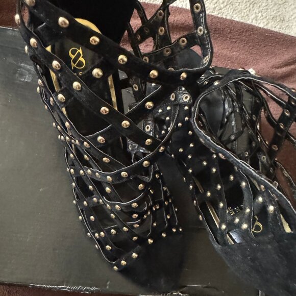 Scene Black and Gold open-toe sandals - Picture 2 of 7